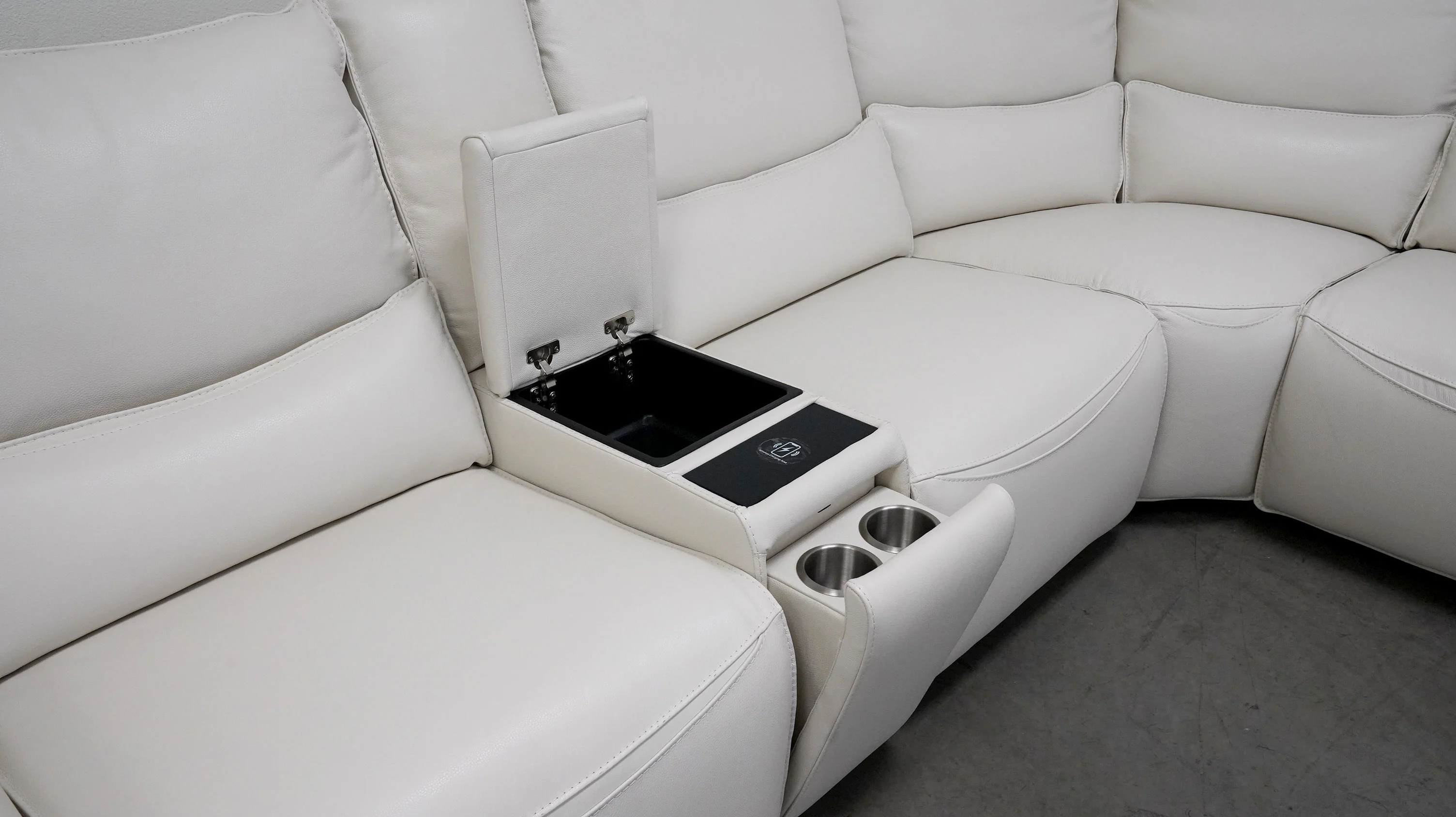 Astilbe 6PC Modern Motion Reclining Sectional - Image 4