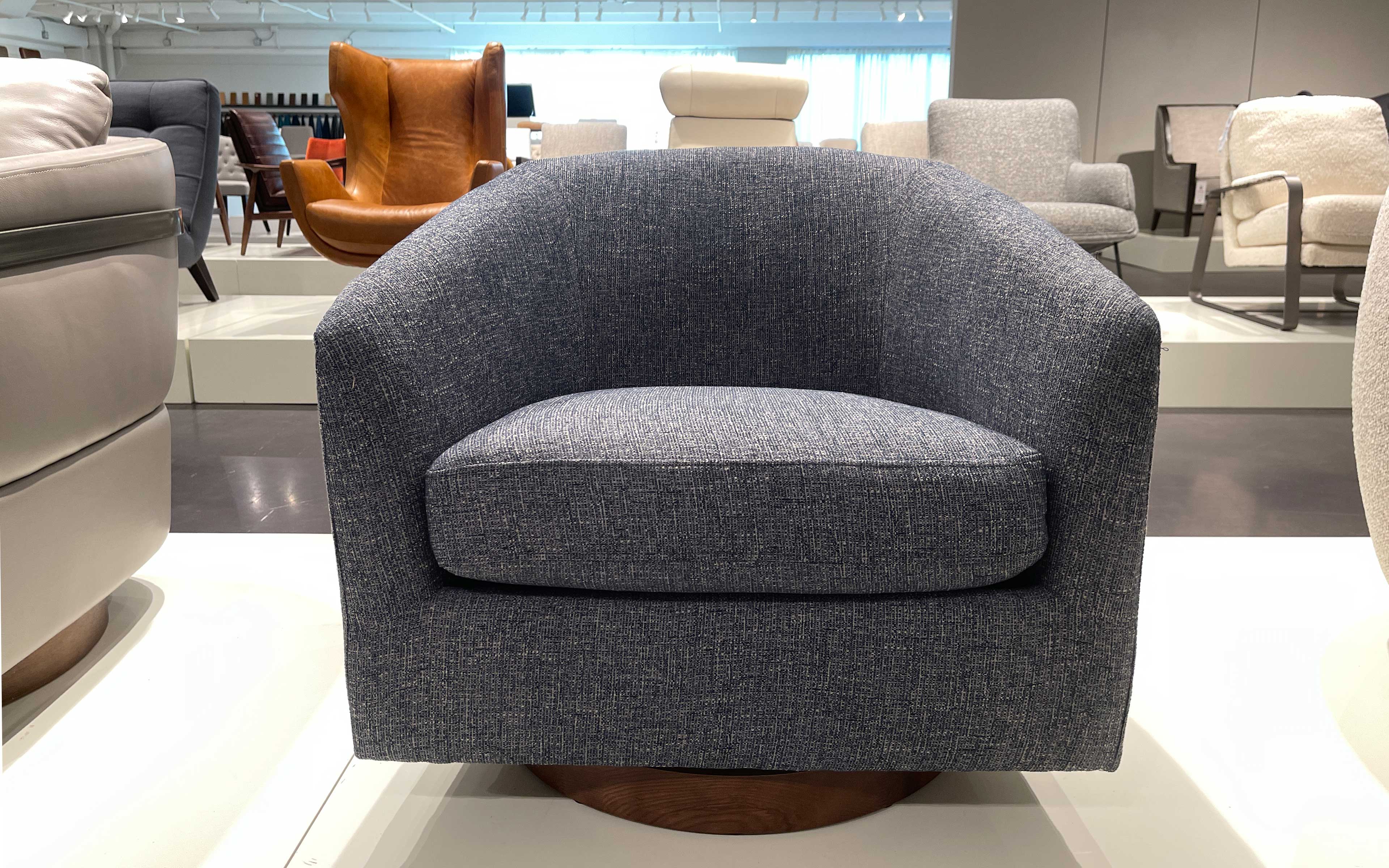 Cirri Modern Motion Swivel Chair - Image 3