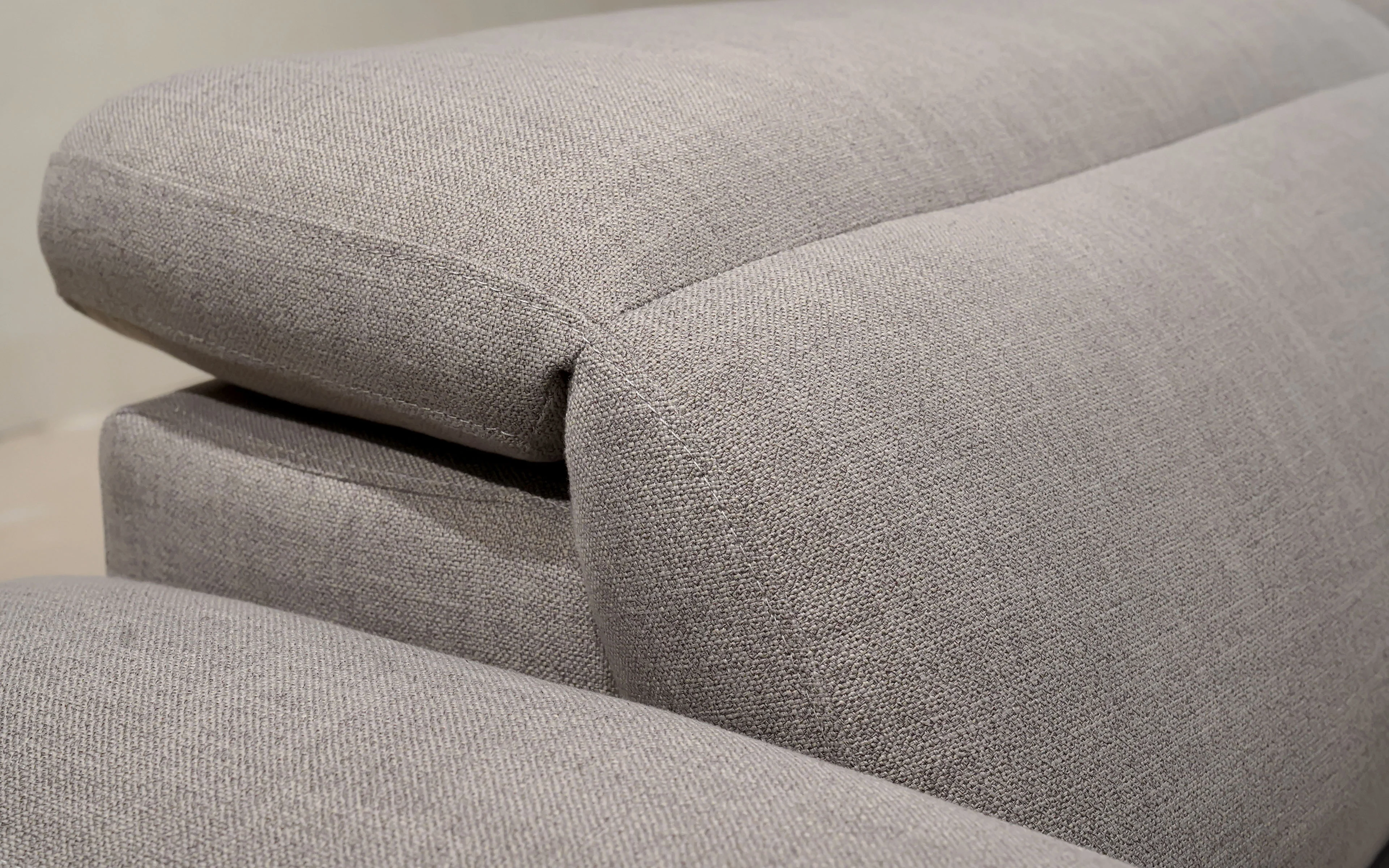 Lavandula Modern Motion Reclining Sectional - Image 8