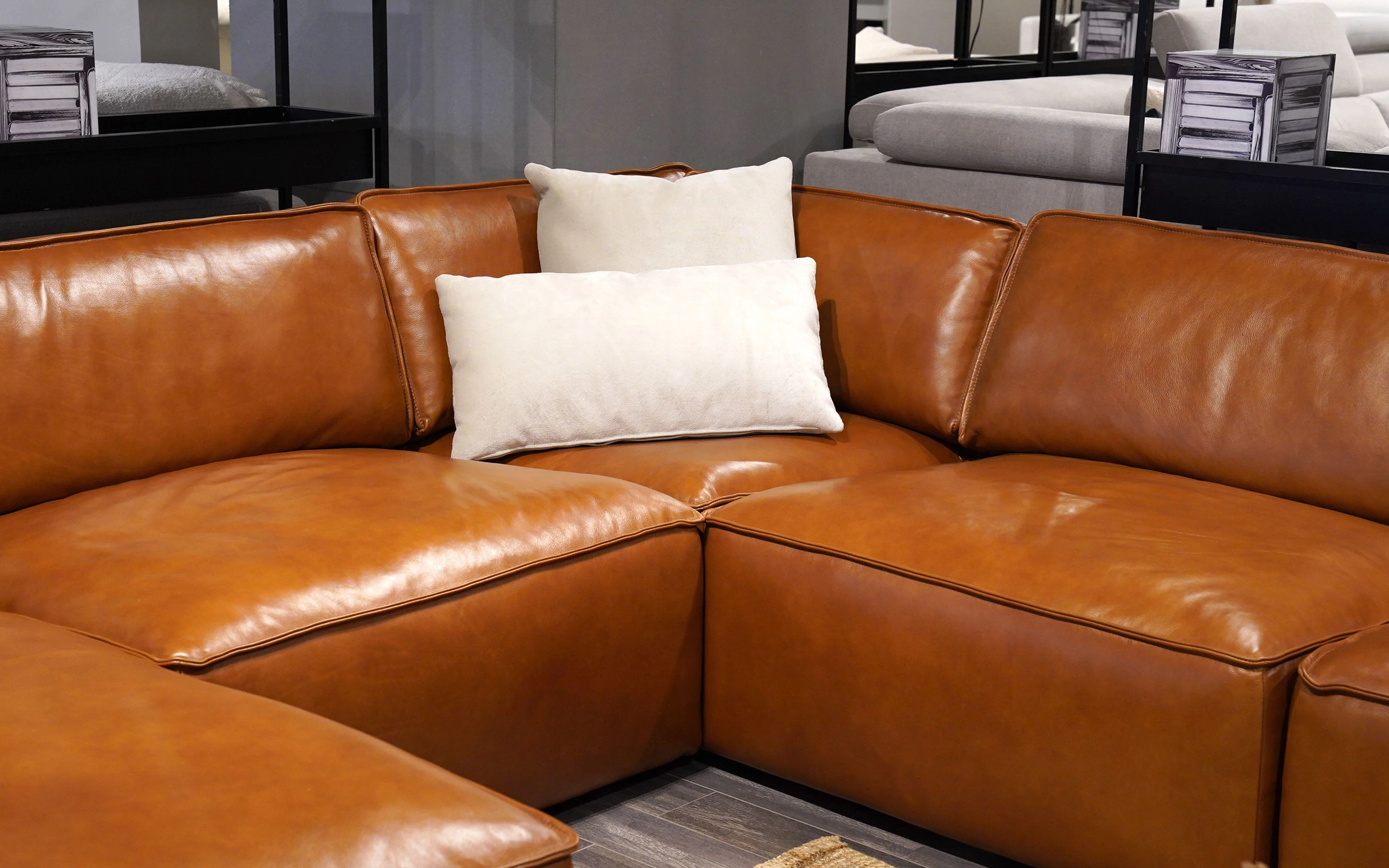 Loto 6pc Modern Motion Sectional - Image 8