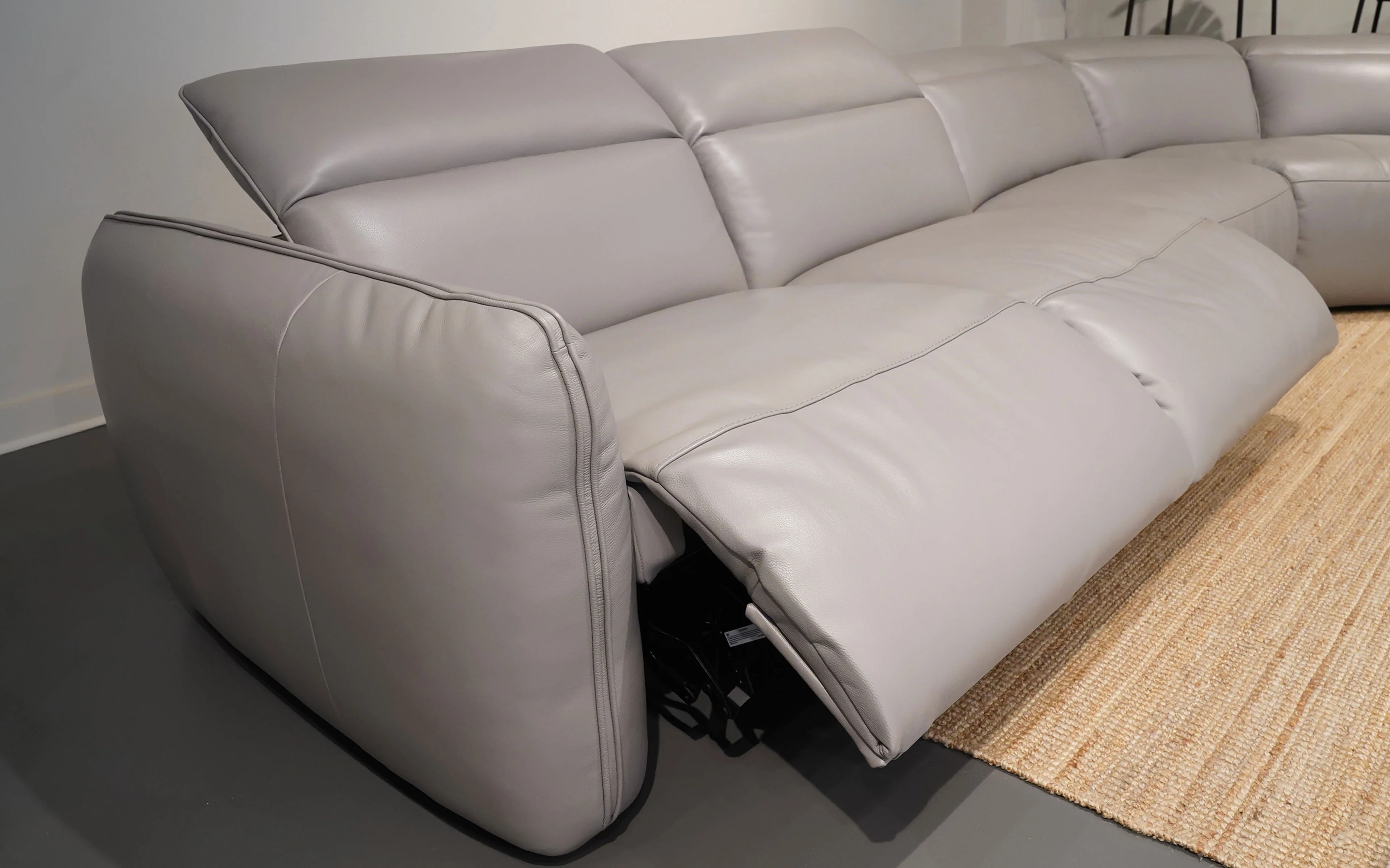 Snowdrop Modern Motion Reclining Sectional Sofa - Image 8