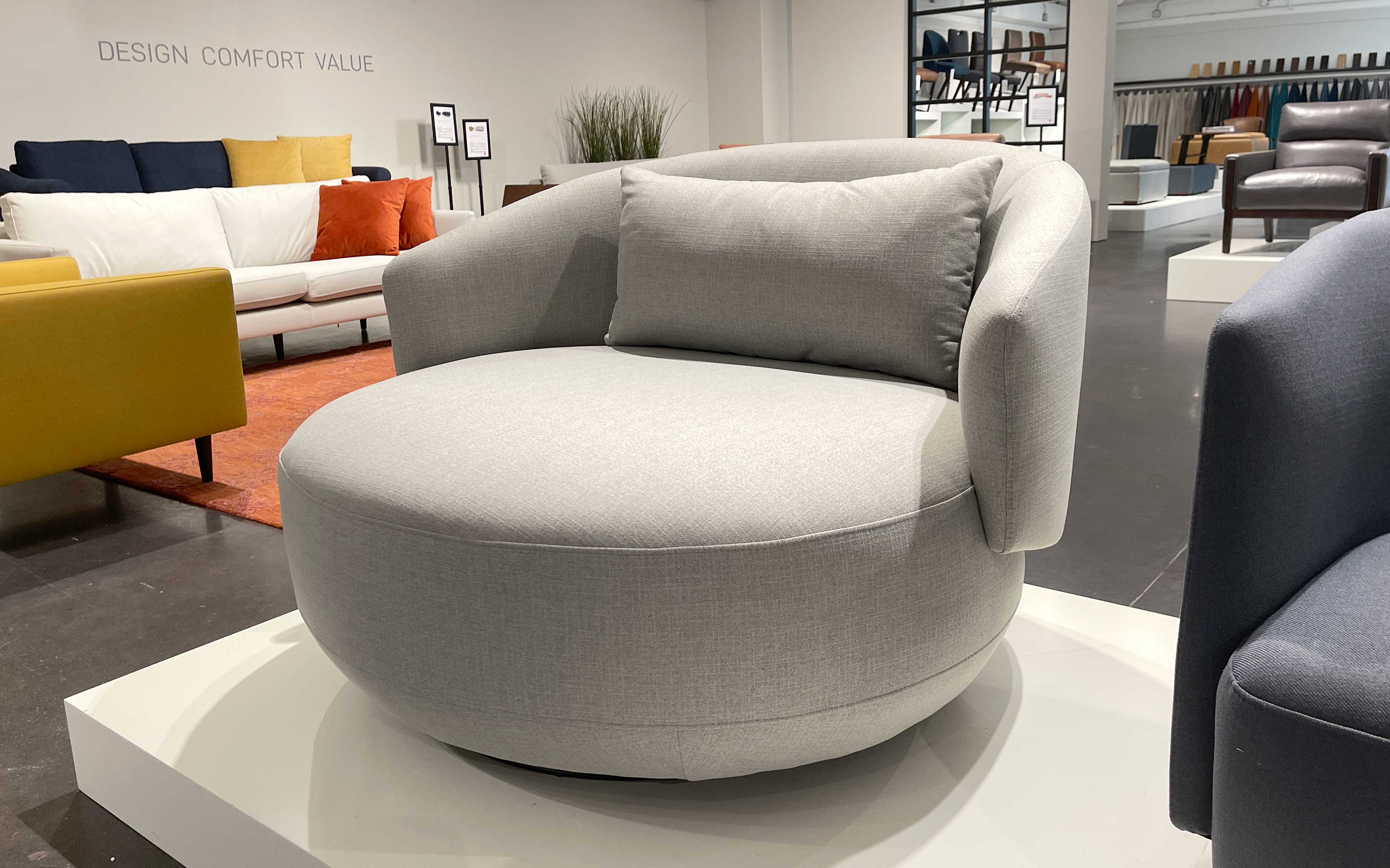 Nimbus 2.0 Motion Swivel Chair - Image 4