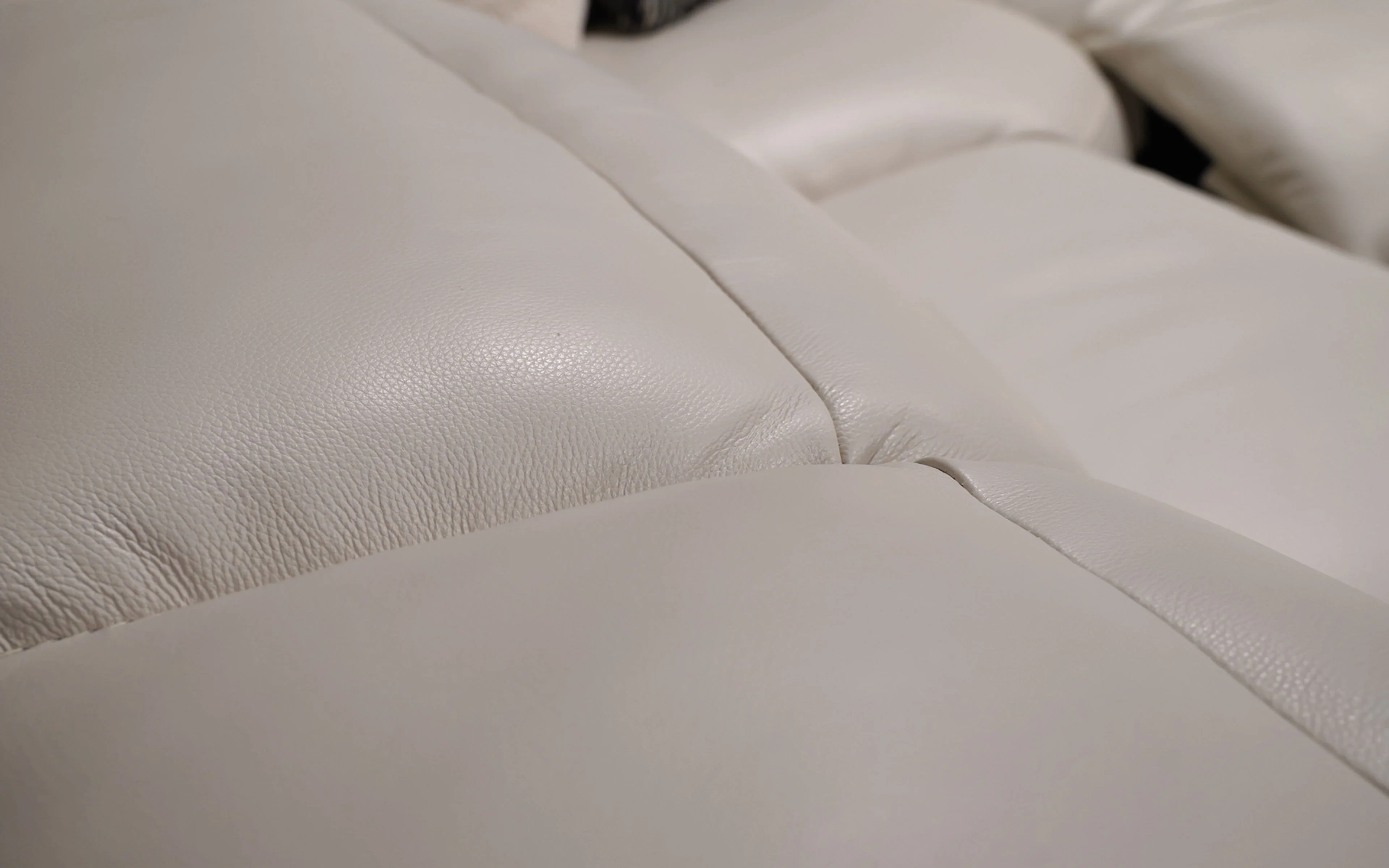 Rosabella 5pc Modern Leather Reclining Sectional - Image 17