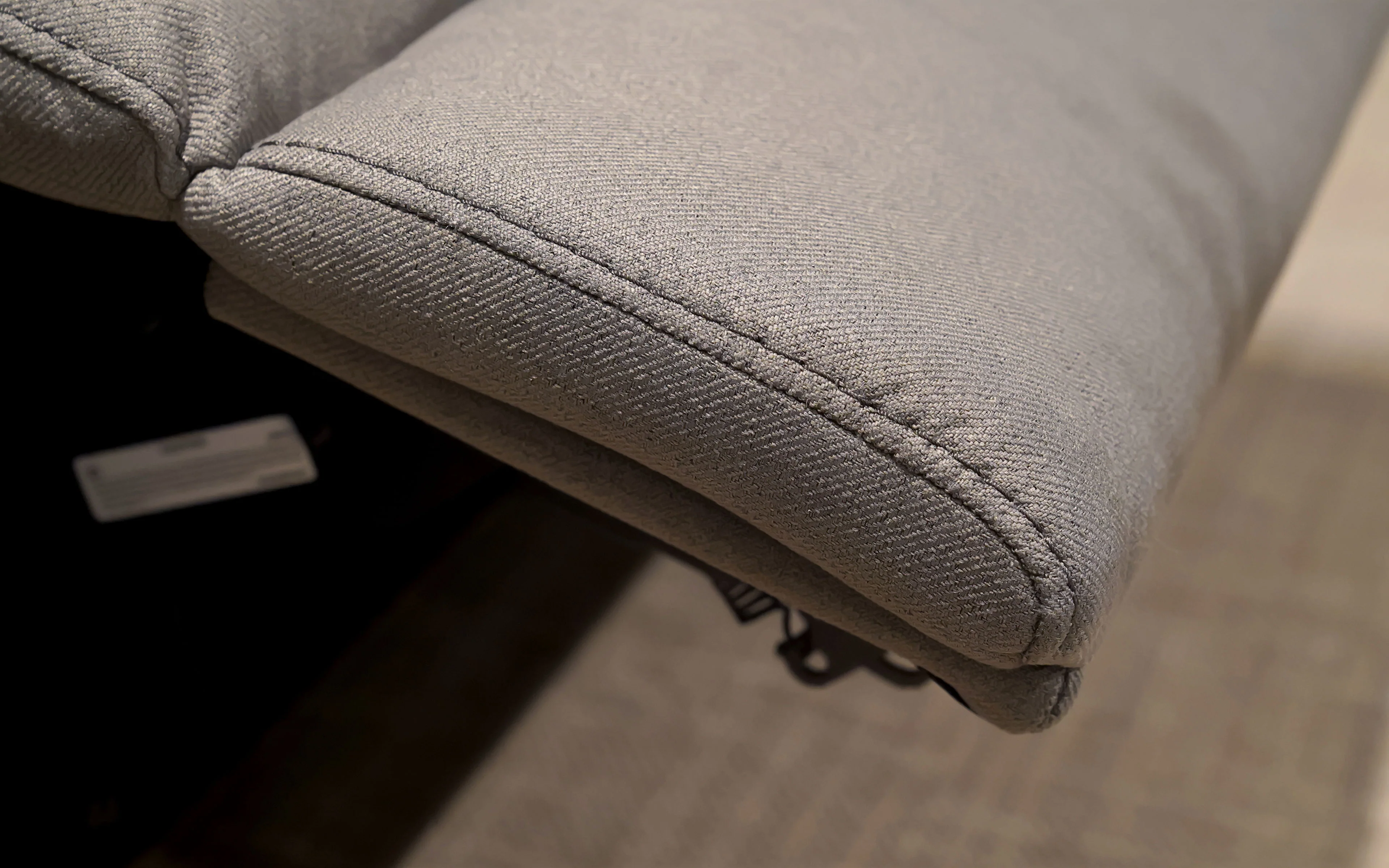 Veronica Modern Motion Reclining Sectional - Image 10