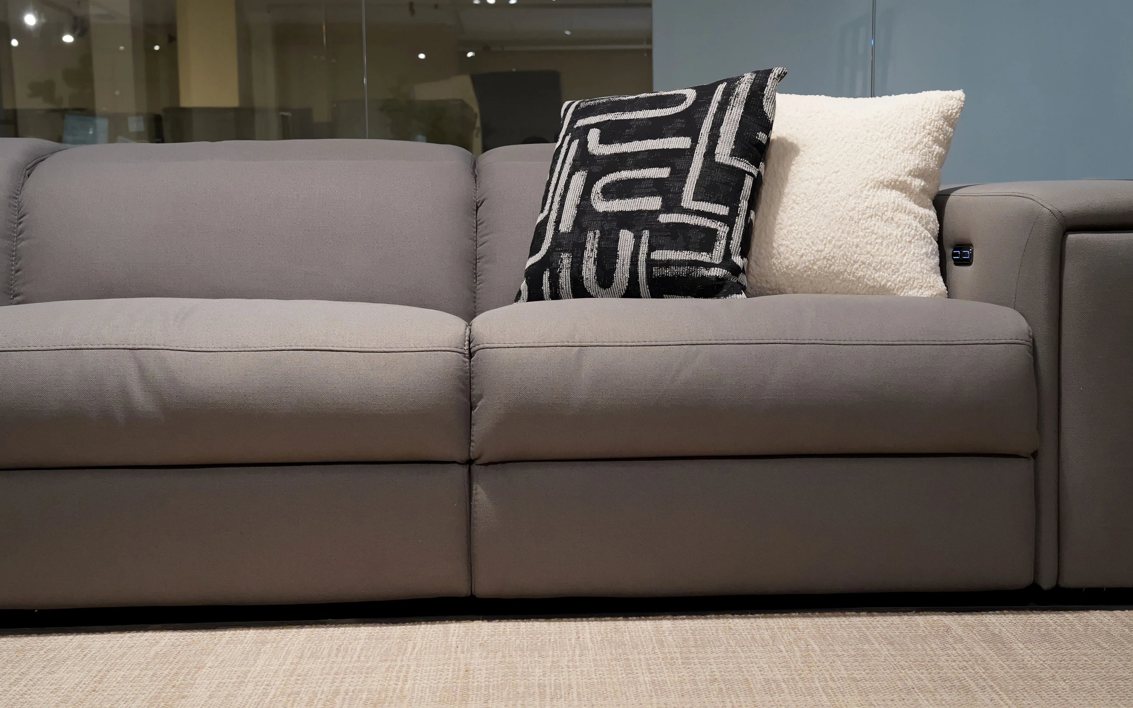 Veronica Modern Motion Reclining Sectional - Image 8